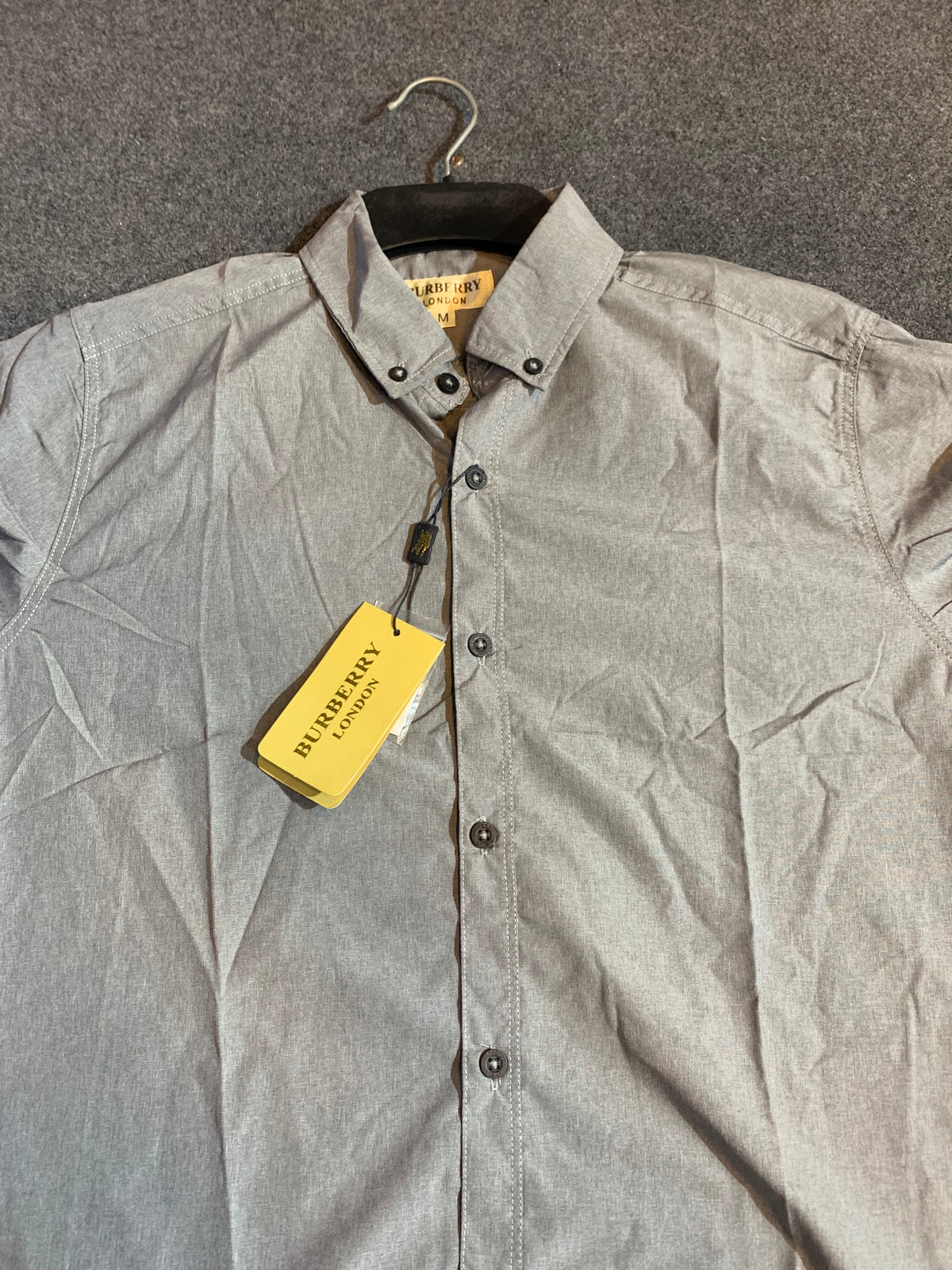 Burberry solid shirt - photo 2 | OutFitT Sylhet